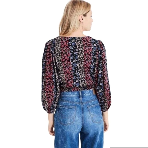 American Eagle Floral Balloon Sleeve Wrap Top - Picture 2 of 8